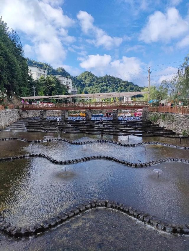 炎炎夏日，涼城利川歡迎您
