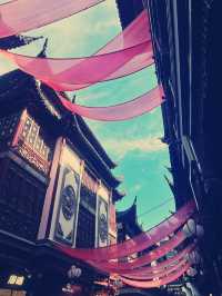 Yu Garden Shanghai - a Taste of China 