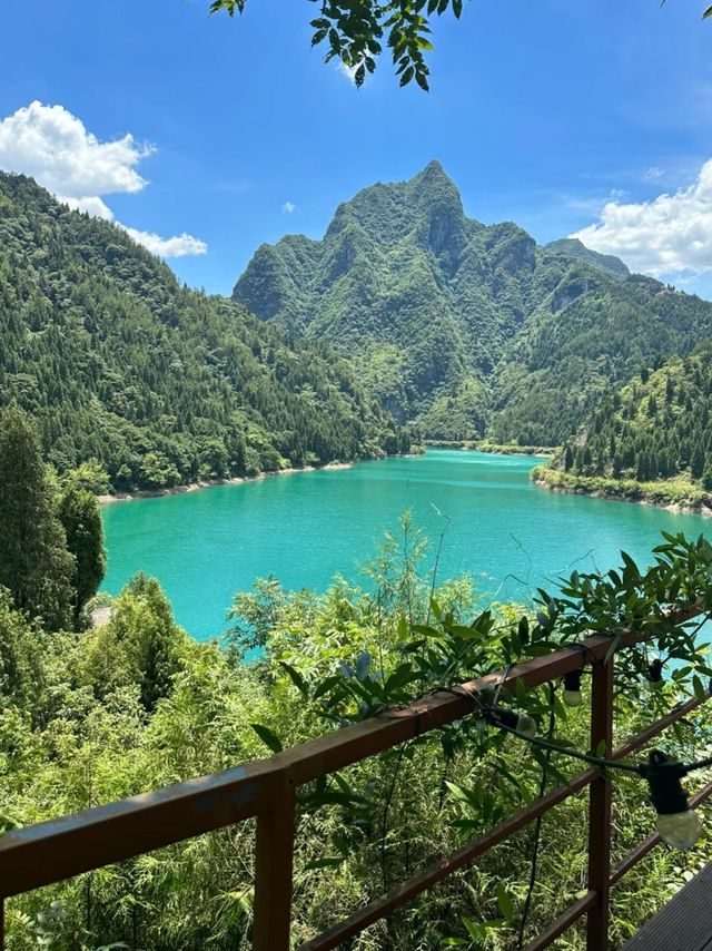 張家界巢棲山居｜週末湊B人間仙境般嘅隱世山居