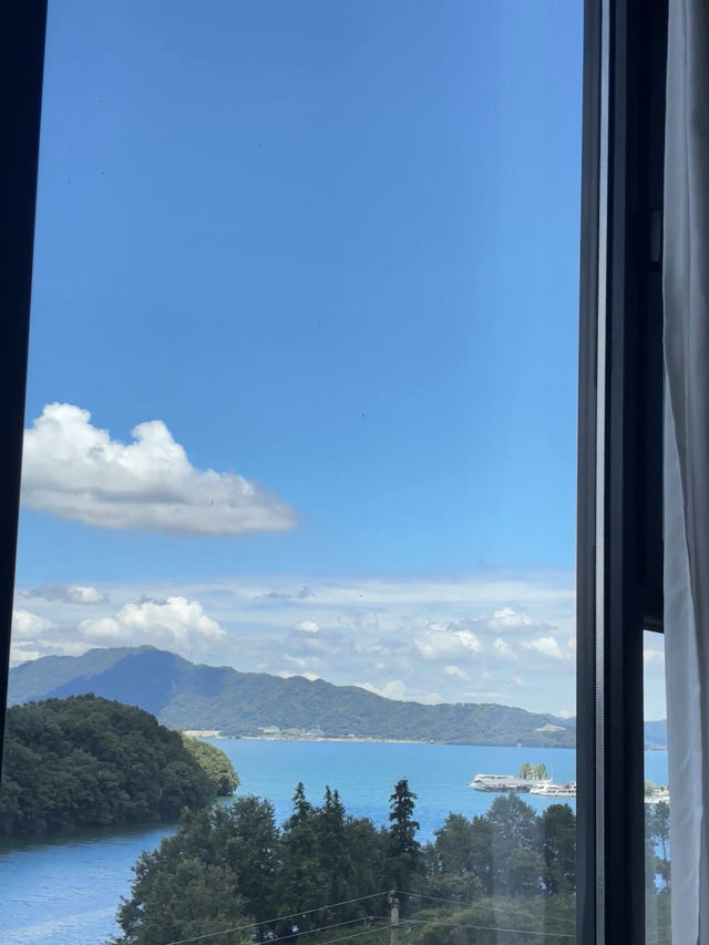 躺進浴缸就能看山看水!這家廬山西海民宿也太絕了吧! 躺進浴缸就能看山看水!這家廬山西海民宿也太絕了吧!