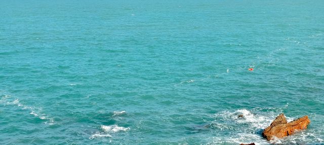 深圳絕美玻璃海！橘釣沙+楊梅坑+鹿嘴山莊一日遊攻略