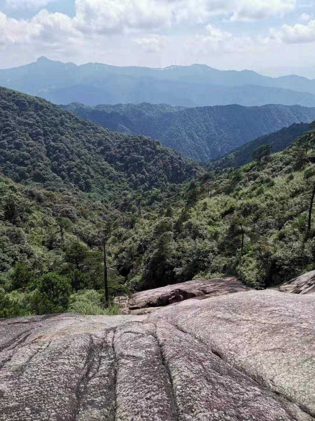 廣西賀州姑婆山一日窮遊