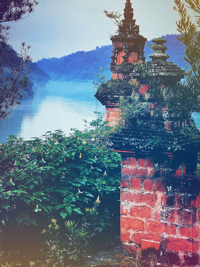 秘境探幽｜槽漁灘一日遊攻略：被時光遺忘的千塔佛國