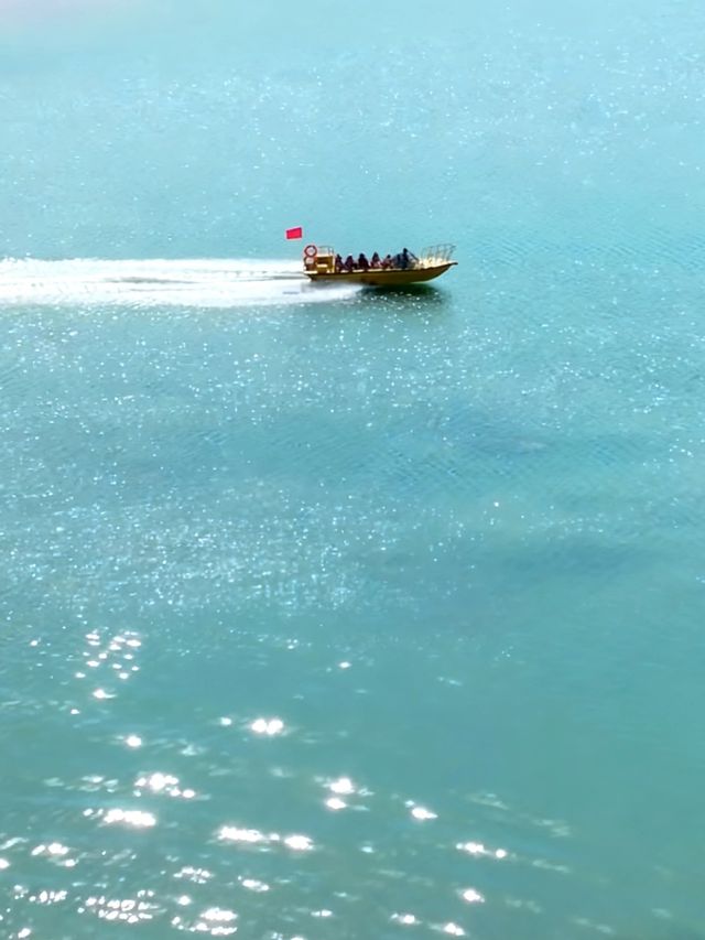 烏海湖|在沙漠裡看海?!內蒙古的這片藍美到失語 烏海湖|在沙漠裡看海?!內蒙古的這片藍美到失語