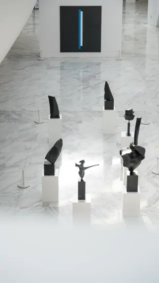 Qinhuangdao Exhibition｜Understanding the Art of Going from 0 to 1 by the Sea