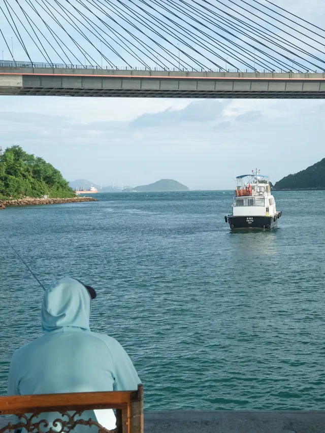 比起堅尼地城,我更愛這個海邊彩色小鎮…. 比起堅尼地城,我更愛這個海邊彩色小鎮….