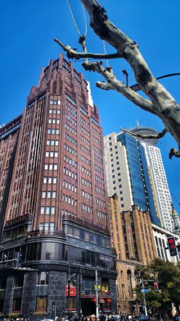 From the former tallest building in the Far East to the internet-famous butterfly pastry: a journey through time from 1934.