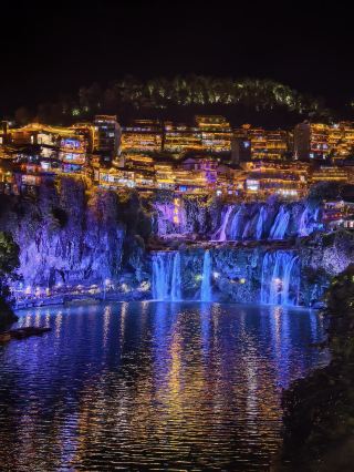 Off-the-beaten-path weekend getaway: A real experience at Mount Heng + Furong Town!