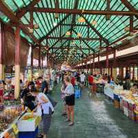ตลาดน้ำตลิ่งชัน