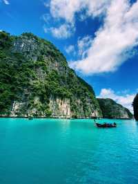 Pileh Lagoon มรกตแห่งท้องทะเล 