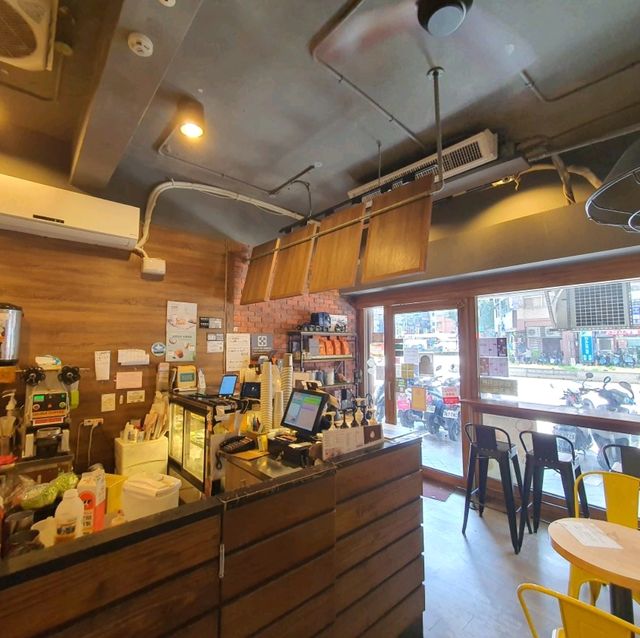 Louisa cafe 맛있는 우롱차와 커피집