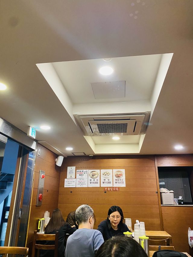 滑溜刀削麵必試！比餃子更出色！