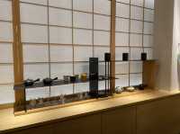 石川・金沢。金沢駅で加賀棒茶を楽しむ『丸八製茶場 金沢百番街店』