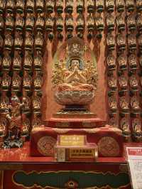 ขอพรที่ Buddha Tooth Relic Temple