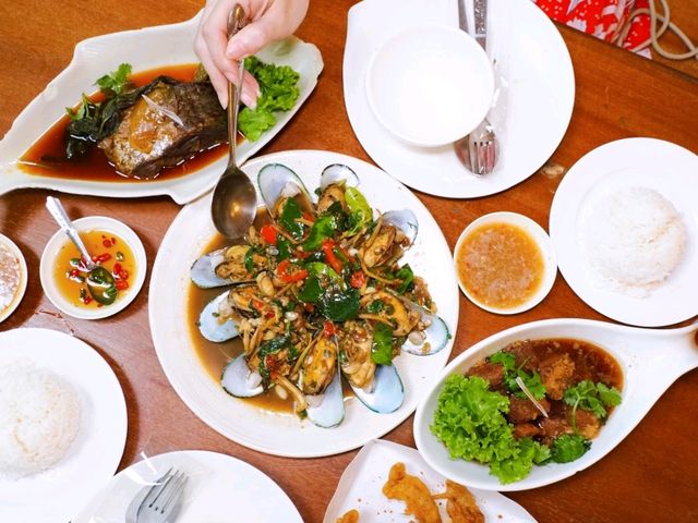 ร้านเด็ดรวมอาหารพื้นเมือง จ.ระนอง