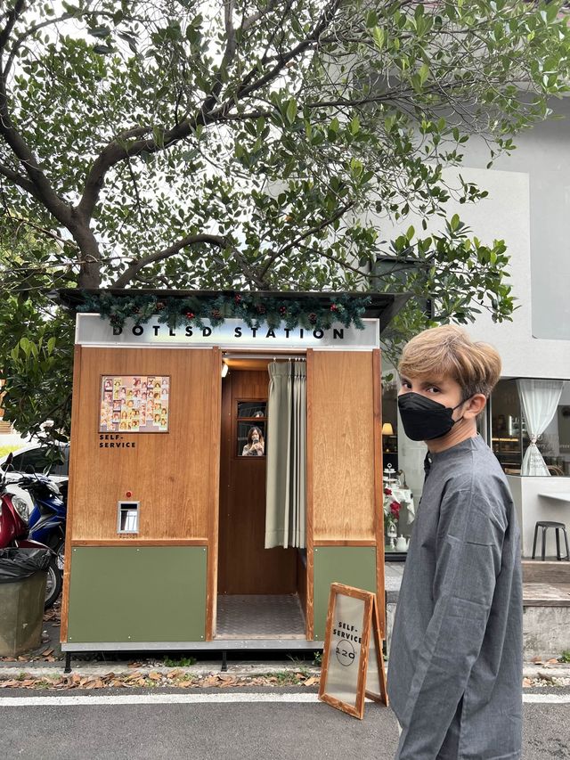 Transit Number 8 คาเฟ่สไตล์มินิมอล