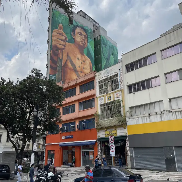 Exploring downtown São Paulo