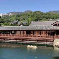 園林之中~山水相依~水隨山轉~南蓮園池