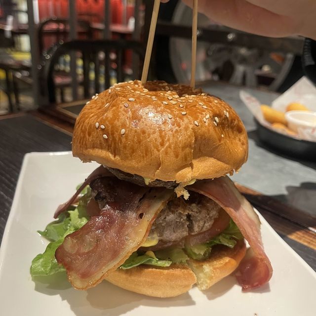 型格工業風🇺🇸邪惡😈巨型大漢堡🍔 🌸Burgeroom（尖沙咀） 