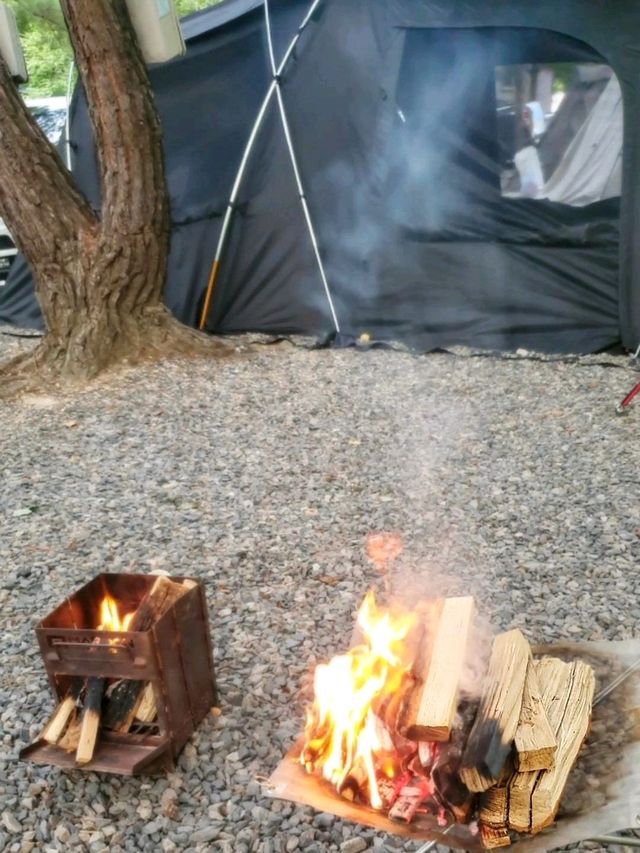 계곡이 있어서 물놀이 하기 좋은 청도 오토캠핑장🏕