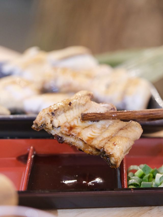 櫻花樹下品嚐日本料理🌸