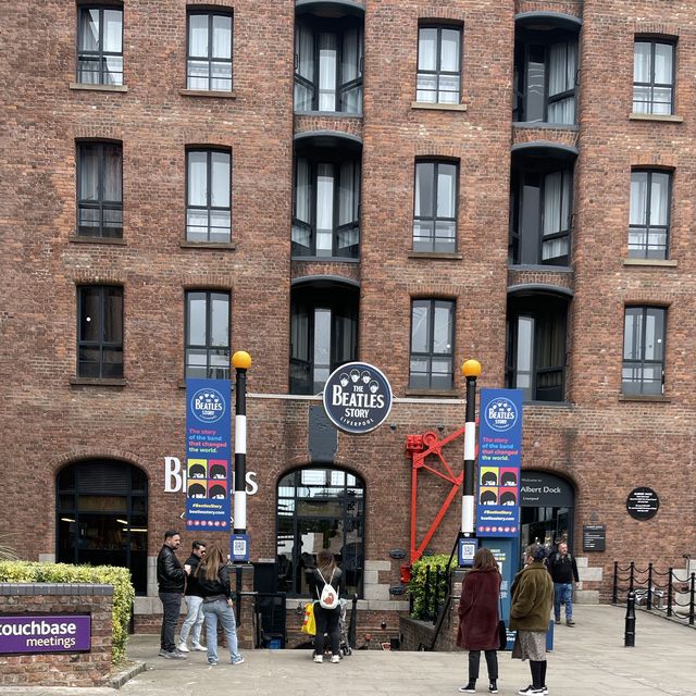 阿爾伯特碼頭 Albert Dock ⛴️在利物浦