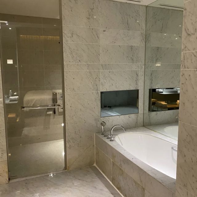 算是台北最好的酒店之一 台北寒捨艾美酒店