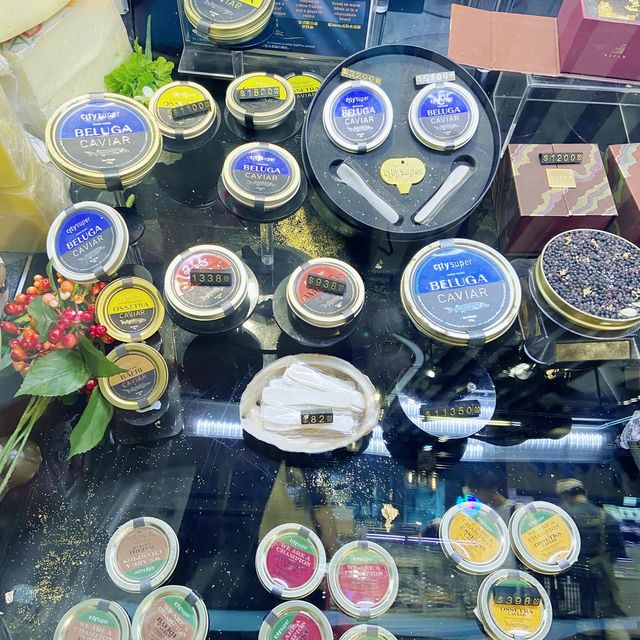 冰芒果 + 冰魚生 + 烤雞 + 冰甜品 + 冰生蠔 + 冰清酒 + …
