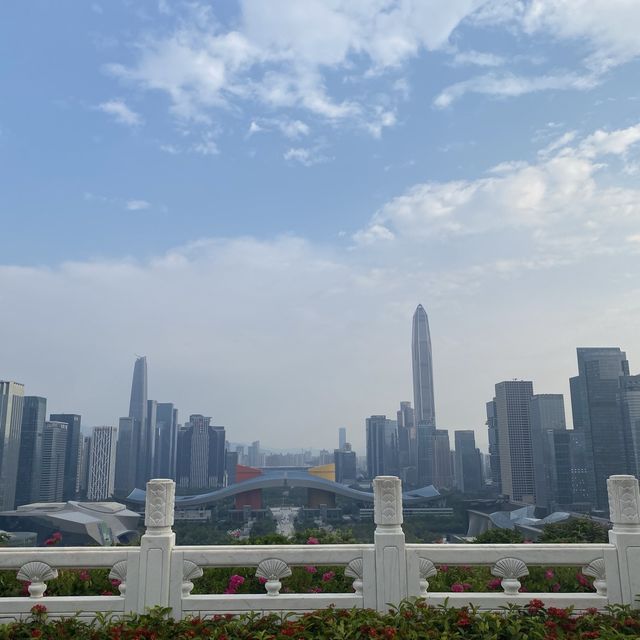 打卡深圳中心蓮花山 輕鬆飽覽福田美景