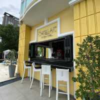 โรงแรมแนวคิวบาสีสันจัดจ้าน