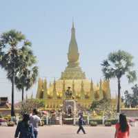 Vientiane Great Golden Stupa 😮