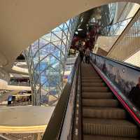 Artistically decorated mall with free terrace