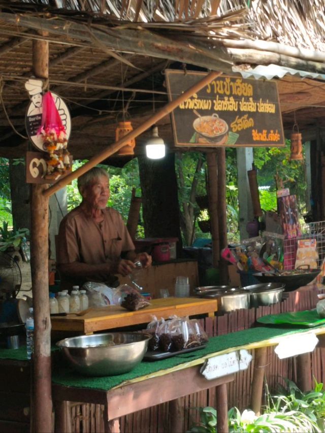 เจอ ตลาดโบราณ บางระจัน