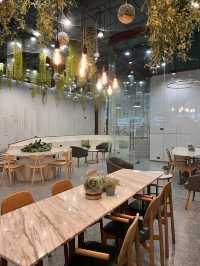 태국 푸켓 가성비 최고 카페 : 카페 아마존 포 챈스