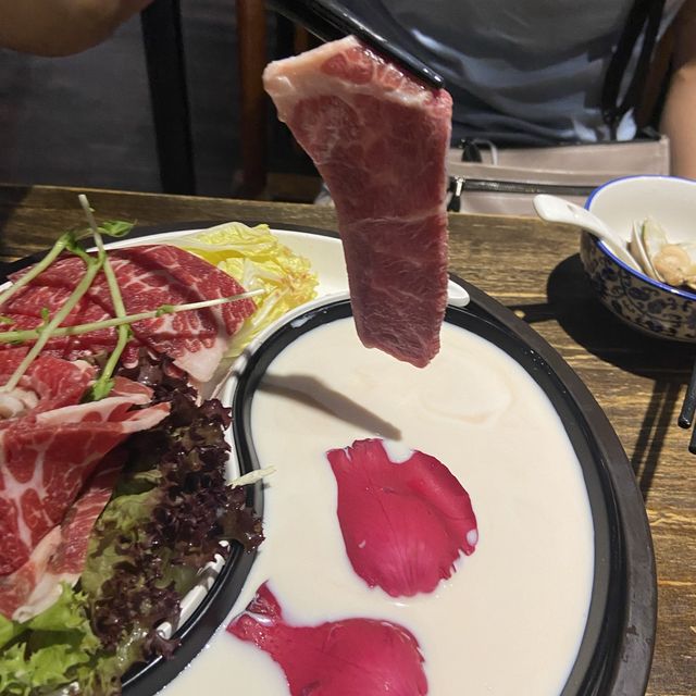 滾得囍宮廷火鍋小炒