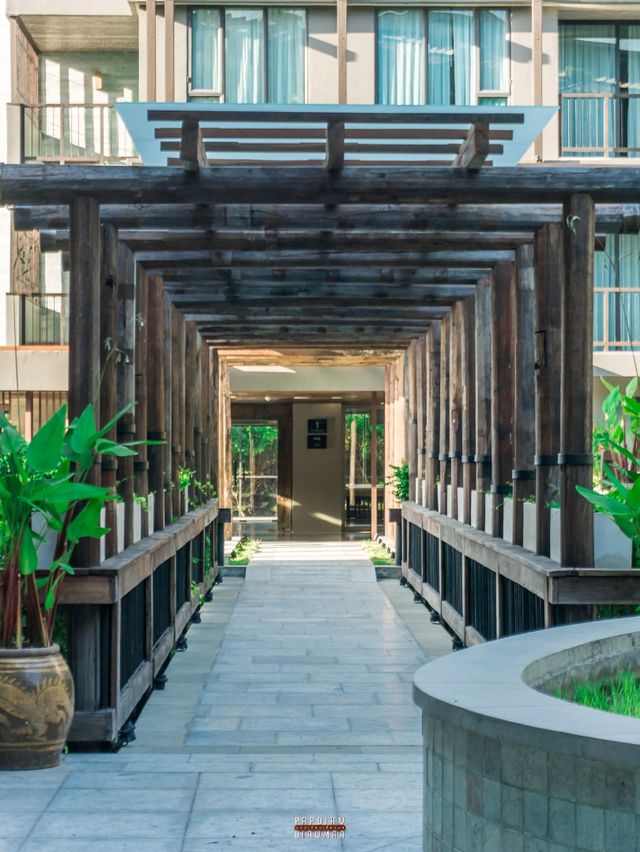 โรงแรมบนเนินเขาที่มองเห็นวิวเมืองป่าตองแบบ180องศา