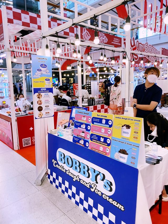 ปันโปร Goods market at Central world f.1