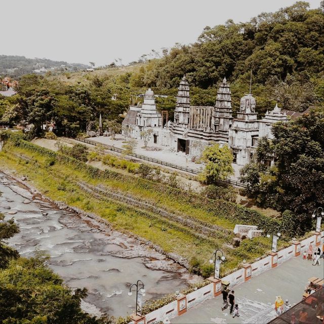 Jungleland Adventure Themepark, Bogor