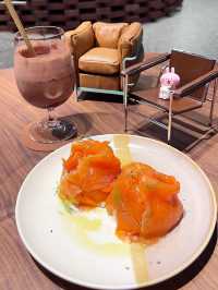 🌟中環隱世cafe @全球第一間Cassina cafe