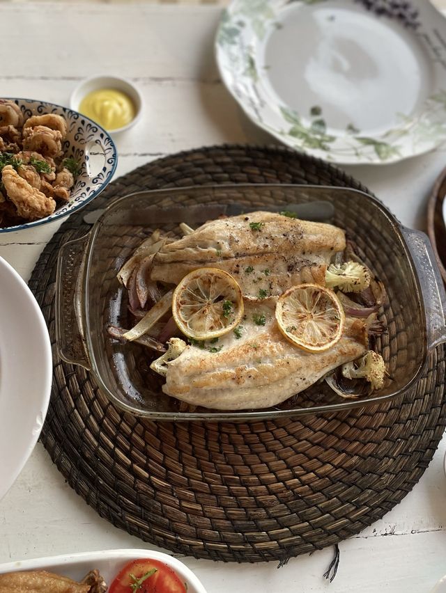 ซีฟู๊ดสุดชิลกับวิวทะเล Laciana By The Sea @หัวหิน