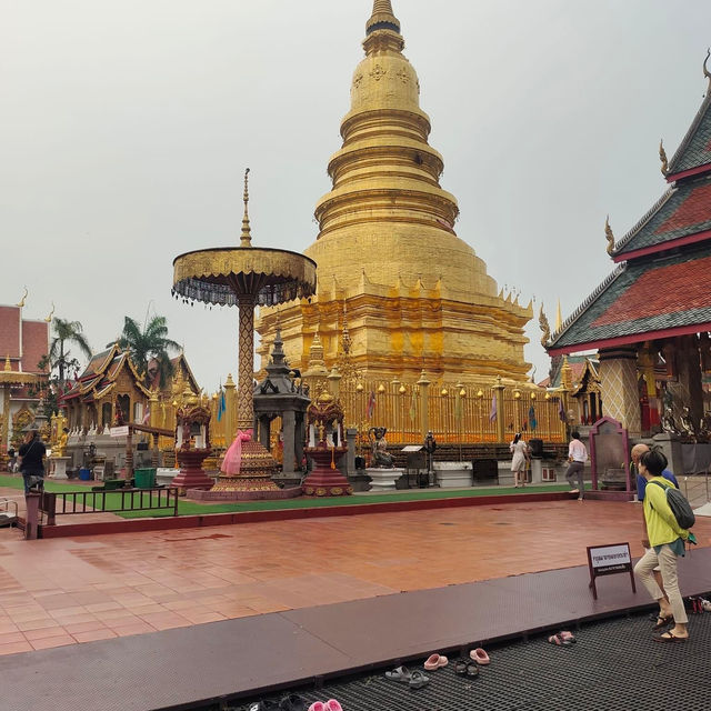 วัดพระธาตุหริภุญชัย