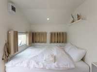 MORE THAN Beach & Cafe รถบ้านสุดคิ้วท์ชะอำ