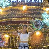 ต้นคริสต์มาสเสื่อจันทบูร หนึ่งเดียวในโลก