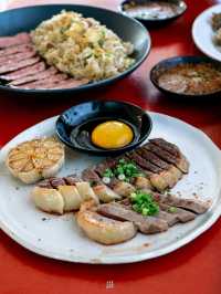 ร้านอาหารอีสานสุดแซ่บและเสต็กเนื้อดรายเอจ