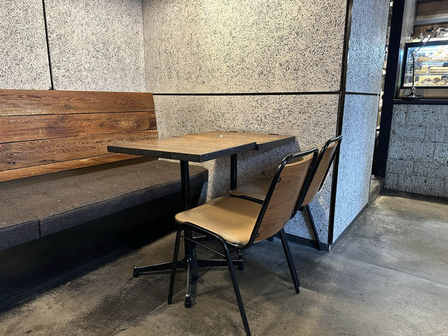 東京・門前仲町。『MONZ CAFE』の苺アンドック