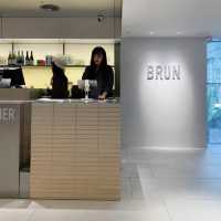 BRUN不然：信義區舒適明亮的早午餐店