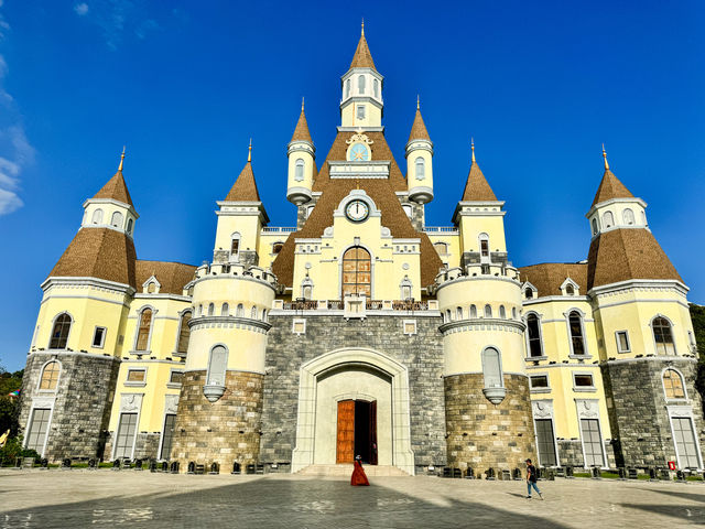 สวนสนุกบนเกาะ Vinpearl Land ญาจาง