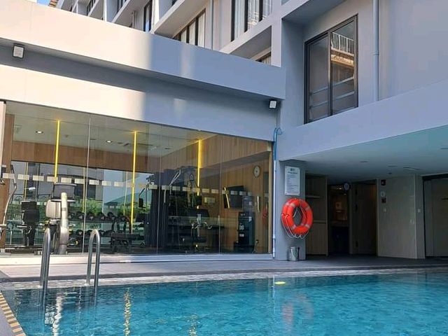 Holiday Inn Express & Suite Bangkok Central Pier 
