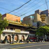 Jing An Temple วัดเก่าแก่ใจกลางเซี่ยงไฮ้