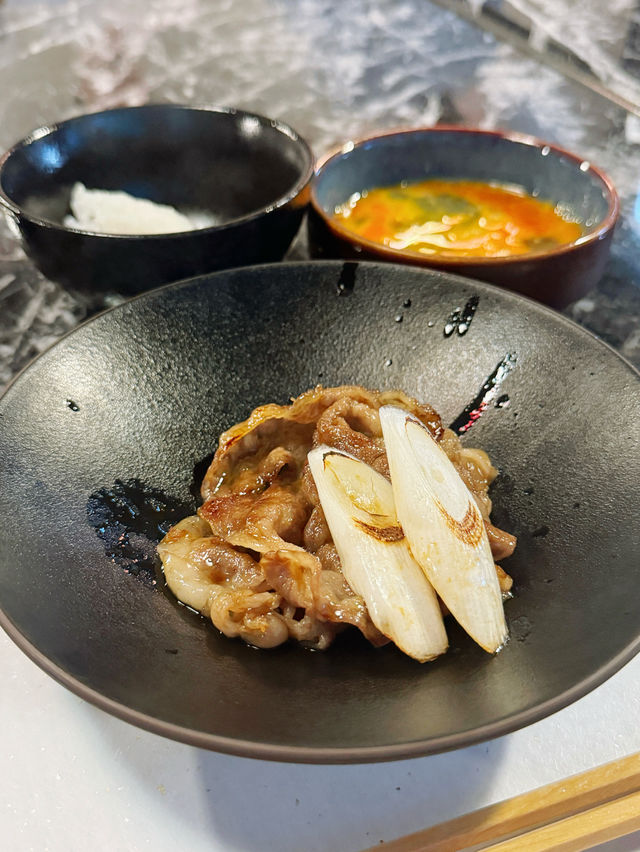  高質美食享受👘浴衣體驗 + 席前壽喜燒🍲